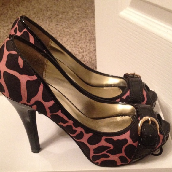 Giraffe print heels