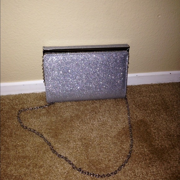Aldo silver clutch removable chain