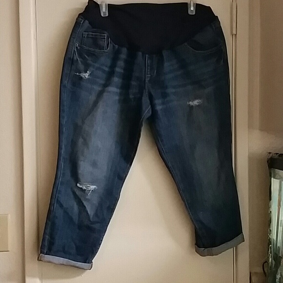 ON SALE NOW!!! Stylish pregnancy jeans