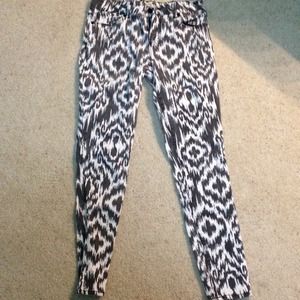 Patterned pants