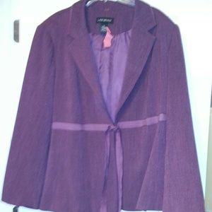 24 HR FLASH SALE : 2 pc suit wine jacket & skirt