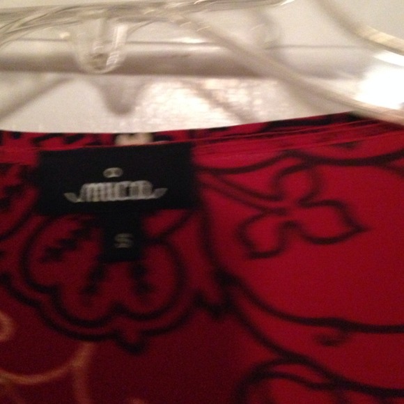 Red floral wrap dress - Picture 3 of 3