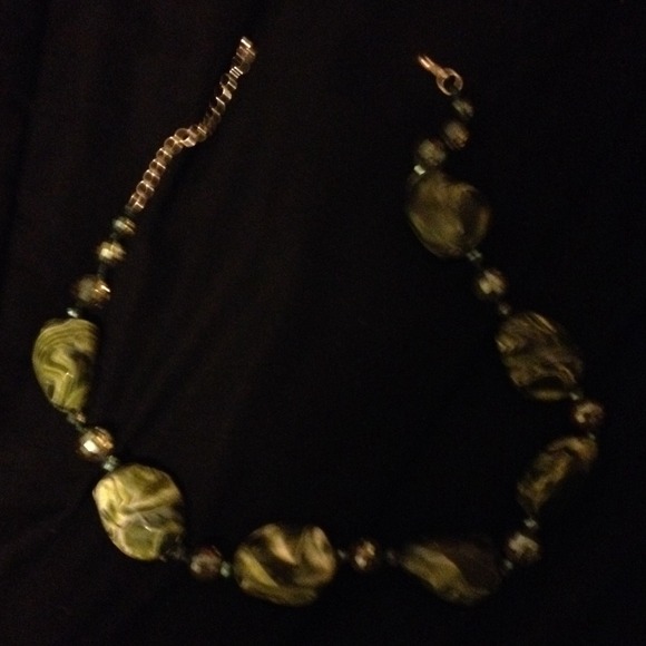 Neckless