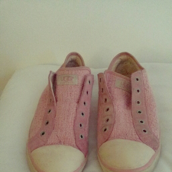 pink shoe uggs