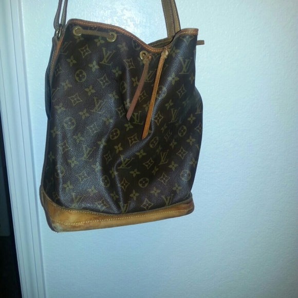 Louis Vuitton GM. Noe. 100%authentic