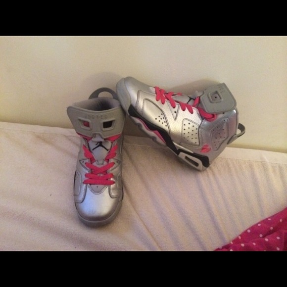 Valentine 6s