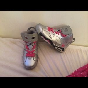 Valentine 6s
