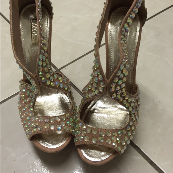 Bundled - Picture 2 of 3