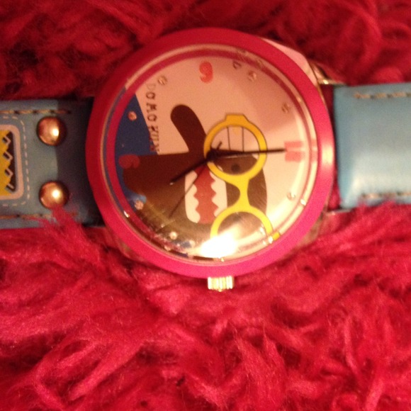 Watch - Picture 1 of 3