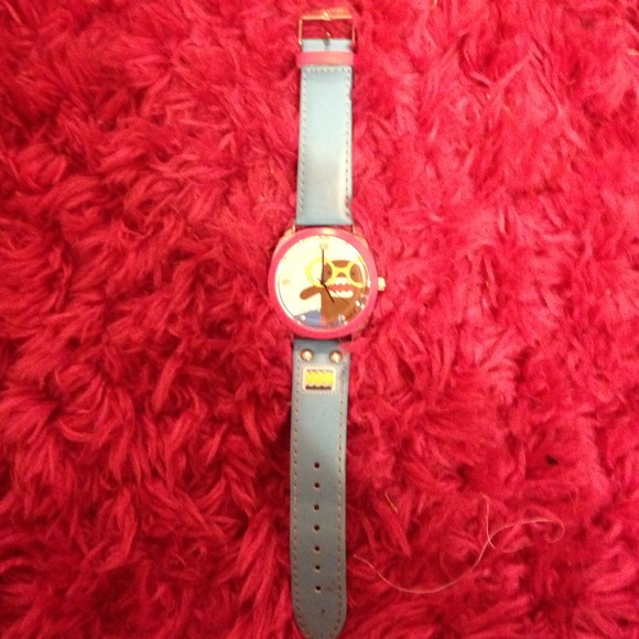 Watch - Picture 3 of 3