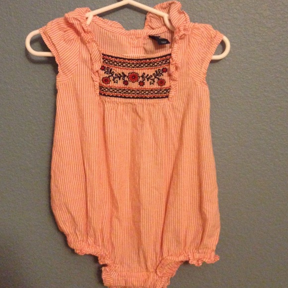 Old navy 6-12 month romper