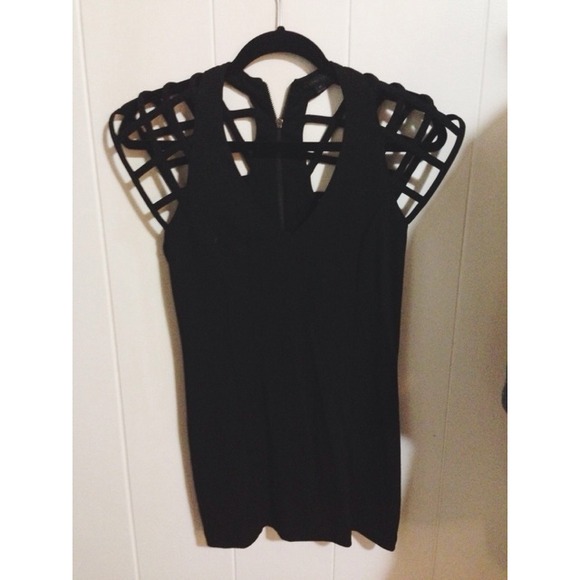 Blaque label caged sleeve dress