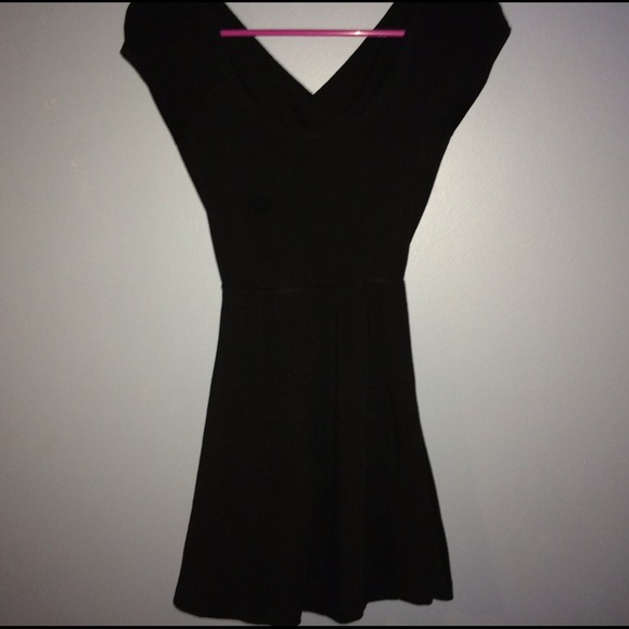 Brandy Melville Bethan Dress