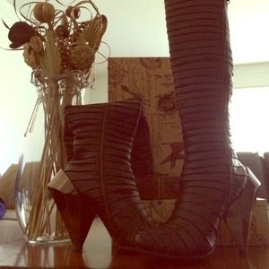 Ilregular Choice Boots