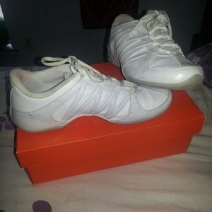 Nike cheer/exercise shoes