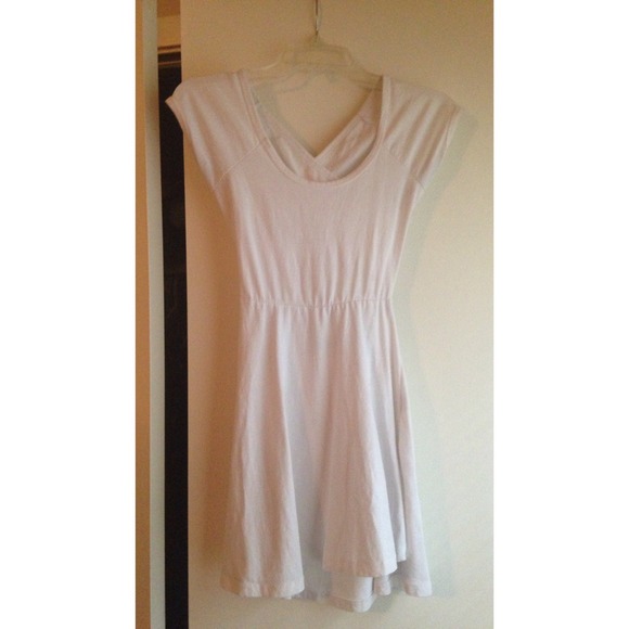 🚫SOLD🚫Brandy Melville white Bethan dress