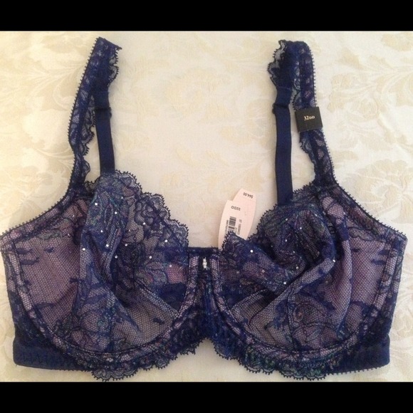 Victoria Secret 32DD Bras