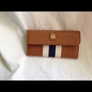 Tommy Hilfiger wallet.