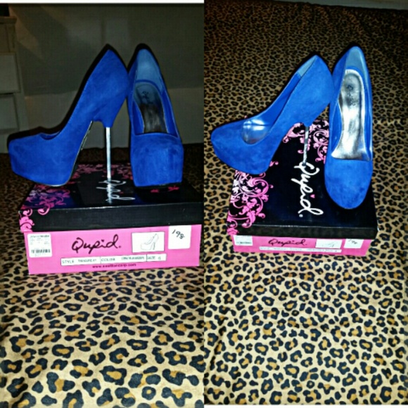 Royal blue pumps