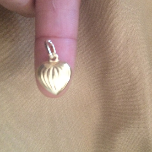 28k Solid Yellow Gold - Picture 2 of 3