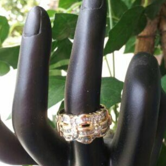 Diamond Ring - Picture 4 of 4