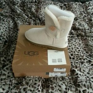 Brand new in box UGG Bailey Button Boots
