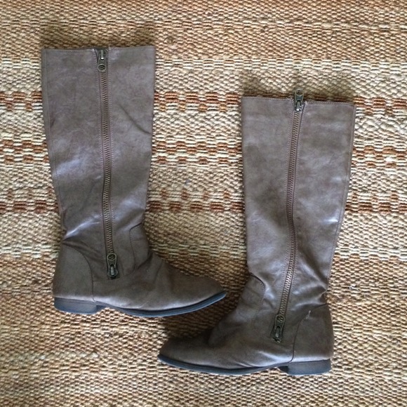 Zip Up Knee High Boots