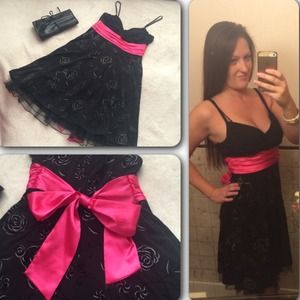 Day sale $20!💕BEAUTIFUL DRESS💕💕