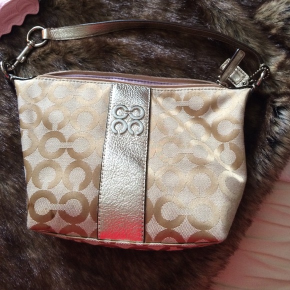 Coach purse!!!