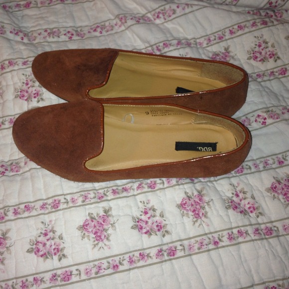 Brown, BDG, flats