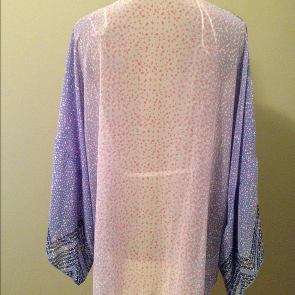 Renee C. Kimono cover - Picture 3 of 4