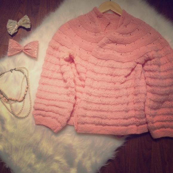 Pink baggy slightly cropped cardigan
