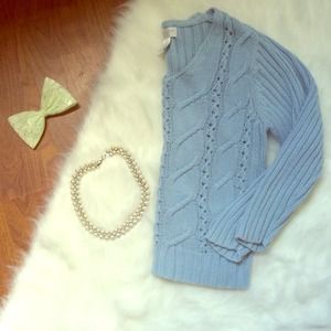 Blue v neck cable knit sweater