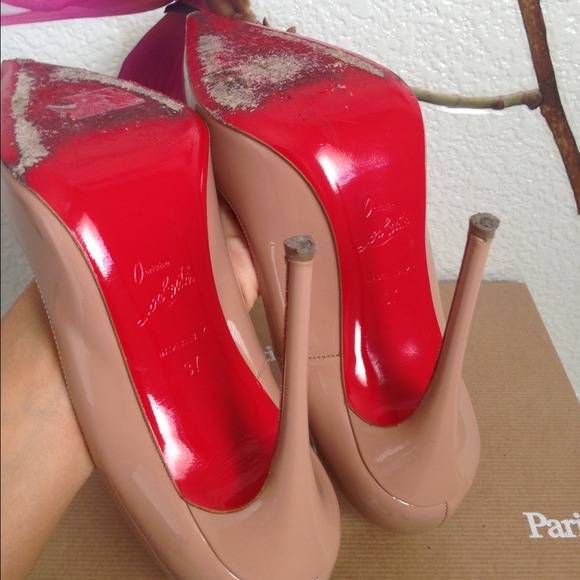 🚫SOLD🚫 CHRISTIAN LOUBOUTIN So Kate 120 Patent - Picture 4 of 4