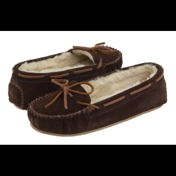 Brand New Chocolate Suede Minnetonka Cally Slipper