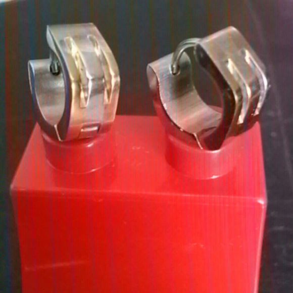 beautiful earrings in steel.