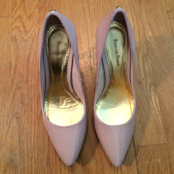 Pedro del Hierro Nude Patent Leather Heels