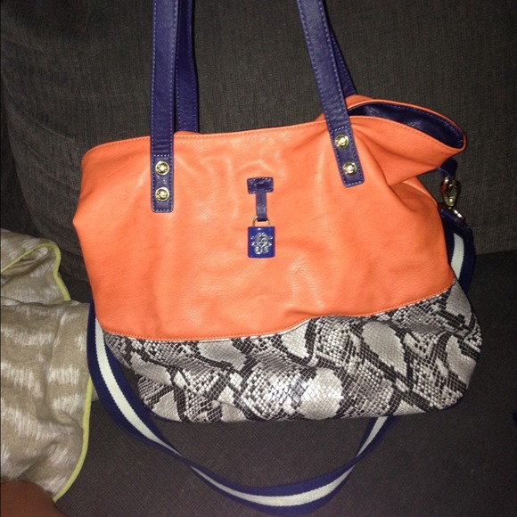 Jessica simpson shoulder bag