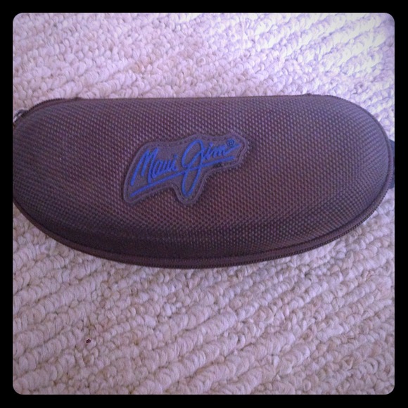 Box and glove - Picture 1 of 2