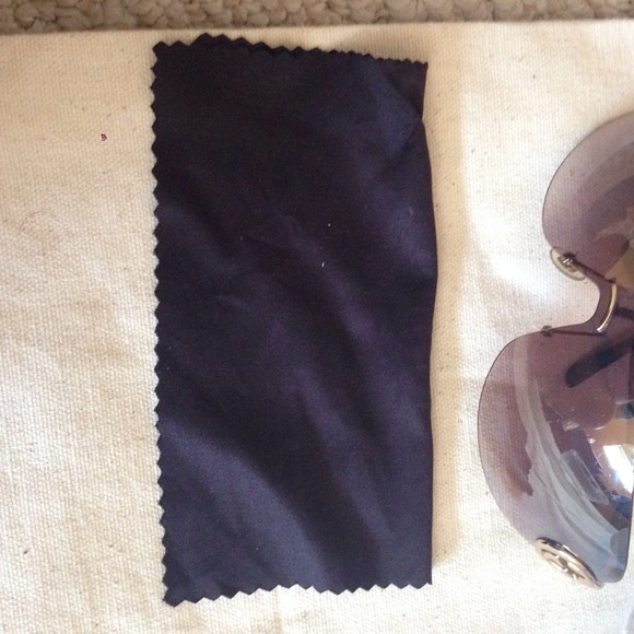 Sunglasses - Picture 2 of 4