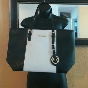Neverfull tote black and white