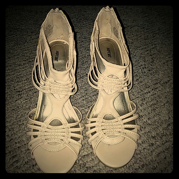 Tan heels