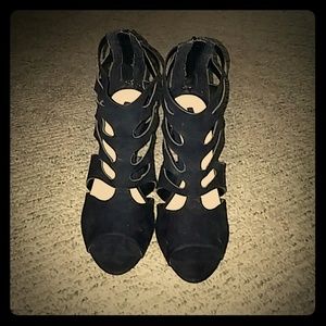 Super cute sexy heels!