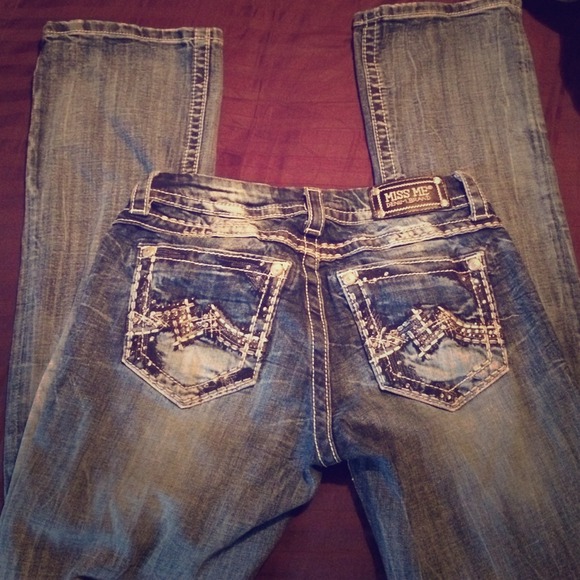 Size 27 Miss Me jeans