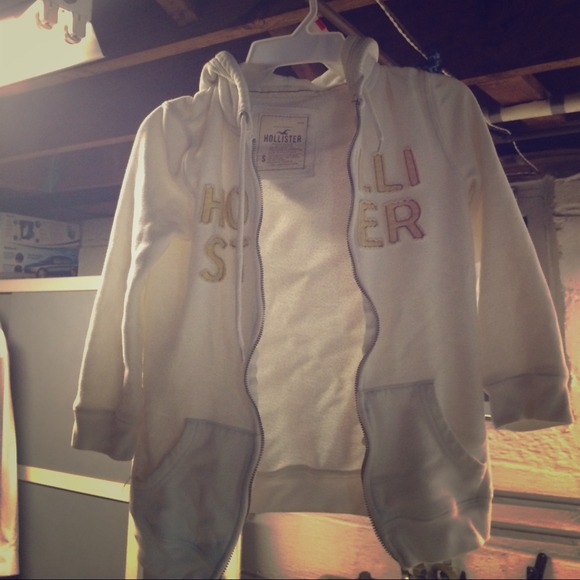 Hollister hoodie quarter sleeve size small