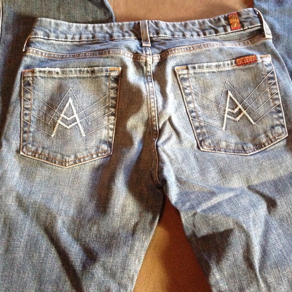 A pocket jeans