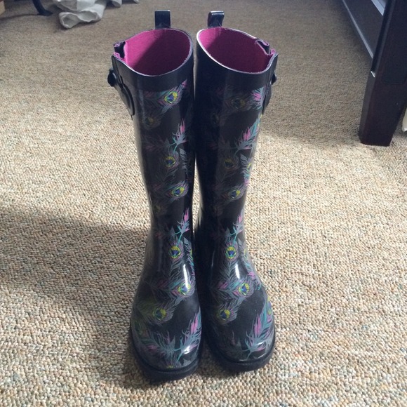 Feather rain boots. NEW! Worn twice.