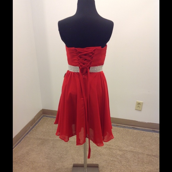 Red prom Dress - Picture 2 of 3