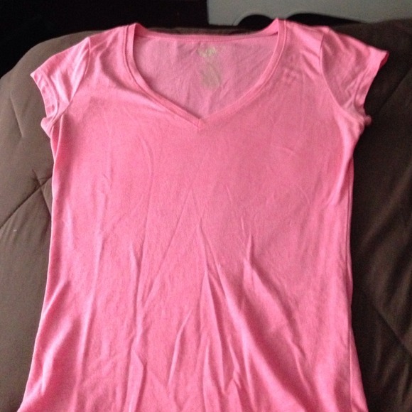 Pink short sleeve shirt