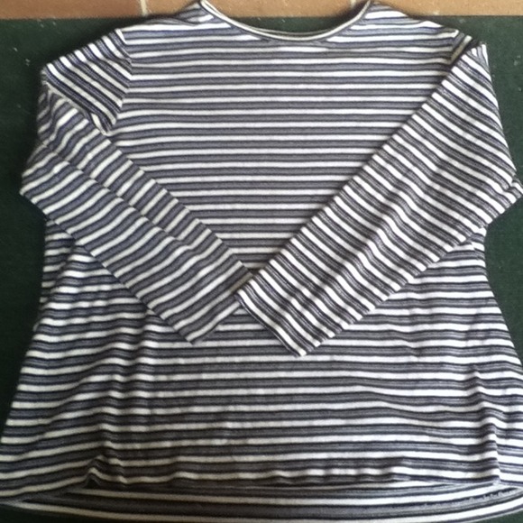💗Striped Long sleeve Shirt.💗